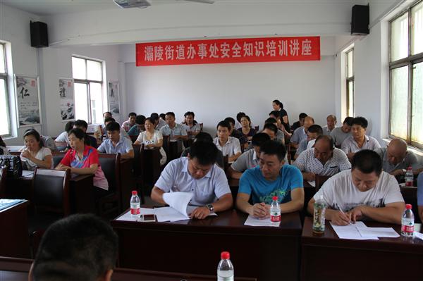 许昌市魏都区人口_新年伊始,许昌市魏都区人民法院为新法官定制了一份\